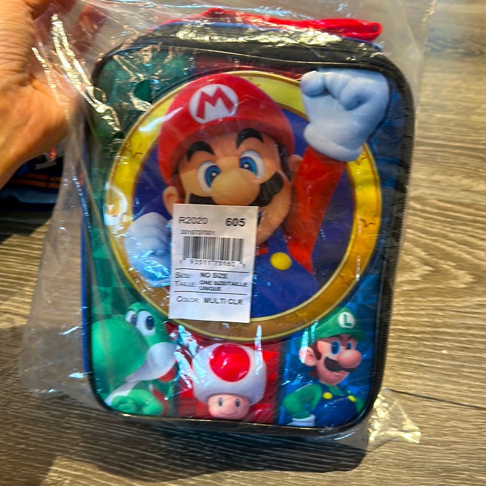 Mario Brothers lunch bag - new with tags, still sealed in a bag